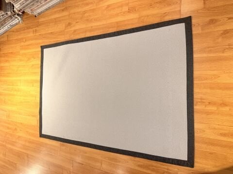Kenarları Siyah Çerçeveli Düz Model Velvet Sisal