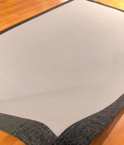 Kenarları Siyah Çerçeveli Düz Model Velvet Sisal