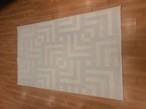 Krem Tonlarında Hereke Kilim