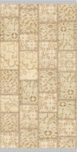Açık Zeminli Patchwork Desenli Dokuma Tabanlı Kilim