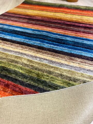 Renk Geçişli Gökkuşağı Desenli Baskı Kilim