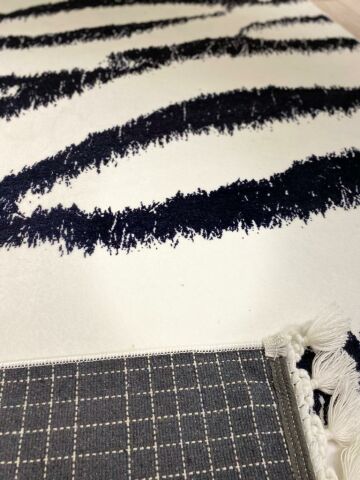 Kaymaz Taban Sİhay Beyaz Zebra Desenli Kilim