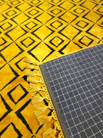 Kaymaz Taban Sarı Siyah Çizgili Kilim