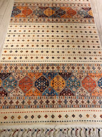 Renkli Şal Desenli Etnik Kilim