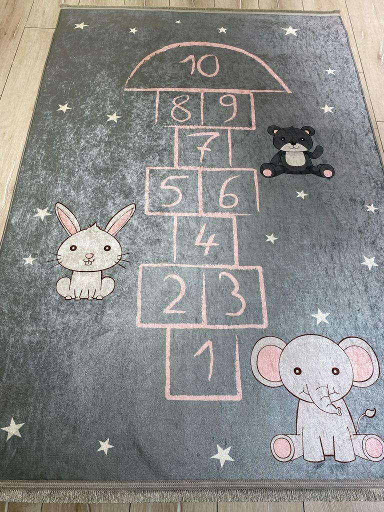 Seksek Desenli Çocuk Odası Kilim