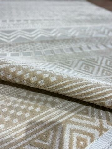 Krem / Beyaz Geometrik Desenli Opera Kilim