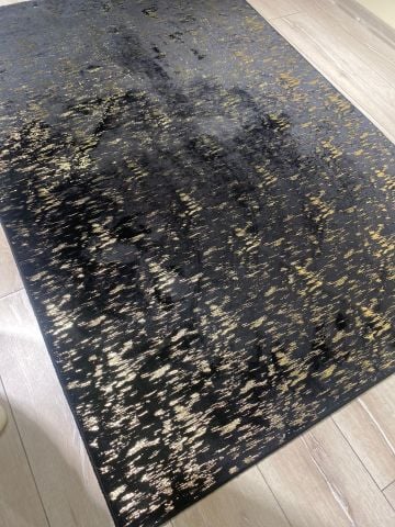 Siyah Üzerine Gold / Dore Detaylı  Diamond Kilim