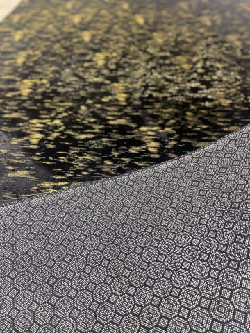 Siyah Üzerine Gold / Dore Detaylı  Diamond Kilim