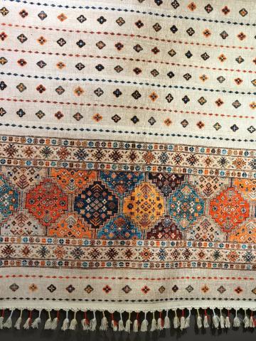 Renkli Saçaklı Otantik Desenli Dokuma Kilim