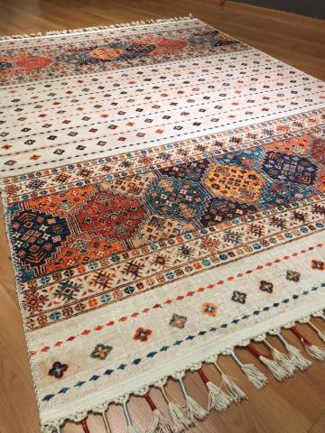 Renkli Saçaklı Otantik Desenli Dokuma Kilim